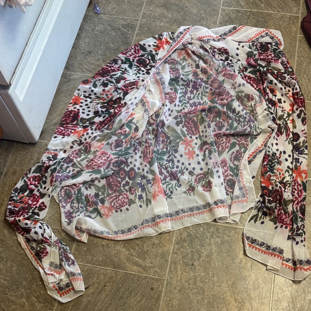 Chic Floral Women's kimono